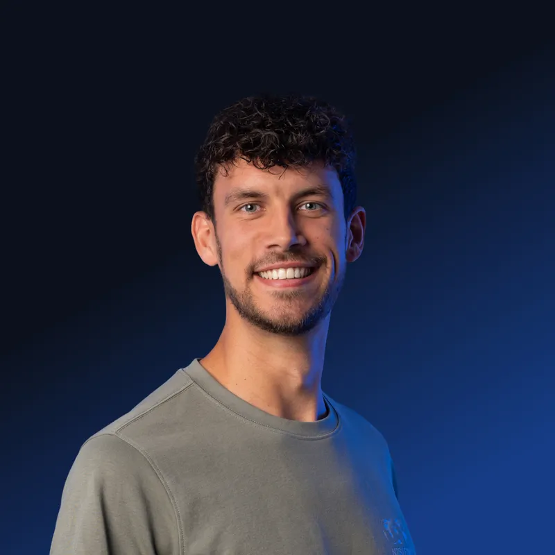 Portretfoto van Youri Dibbet, consultant bij Den of Data