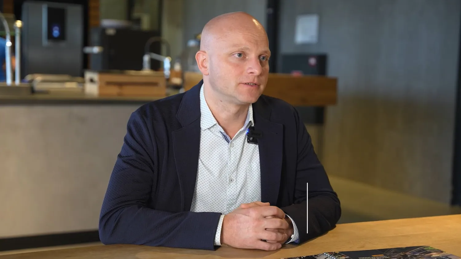 Professional tijdens een interview over de Metos klantcase Professional tijdens een interview over de Metos klantcase